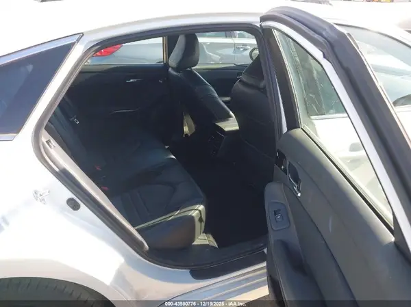 4T1HZ1FB4NU072693 2022 TOYOTA AVALON - Image 8