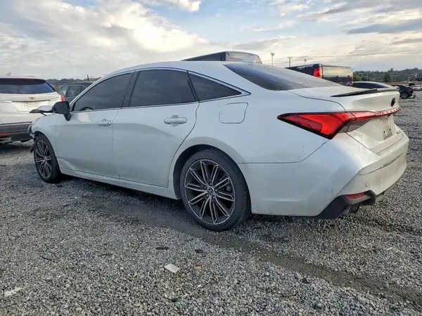 4T1HZ1FBXNU071905 2022 TOYOTA AVALON - Image 2