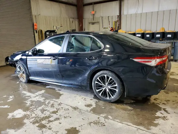 4T1J11AK0LU324243 2020 TOYOTA CAMRY - Image 2