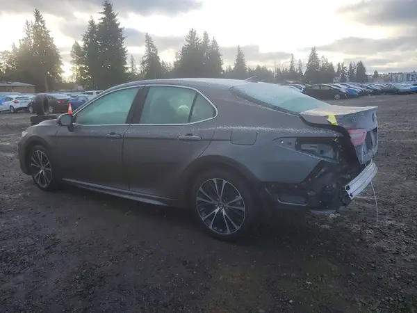4T1J11AK0LU885011 2020 TOYOTA CAMRY - Image 2