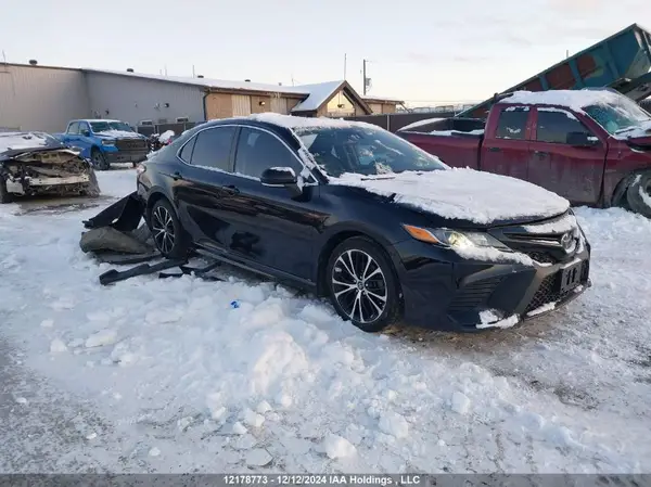 4T1J11AK0LU943179 2020 TOYOTA CAMRY - Image 1