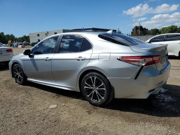 4T1J11AK1LU325384 2020 TOYOTA CAMRY - Image 2