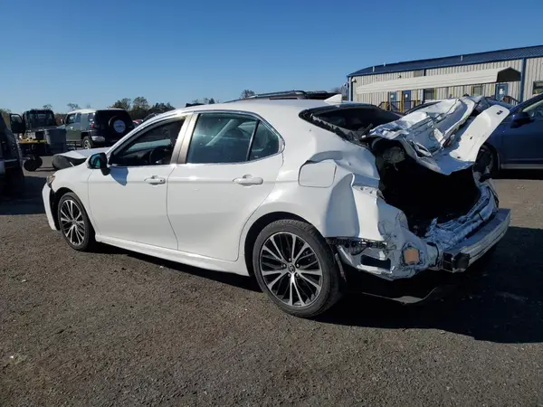 4T1J11AK1LU869044 2020 TOYOTA CAMRY - Image 2