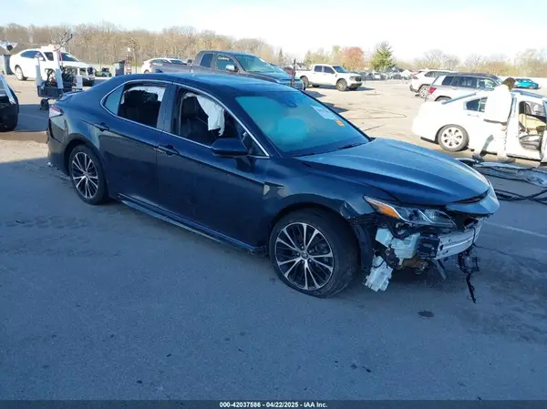 4T1J11AK2LU386419 2020 TOYOTA CAMRY - Image 1