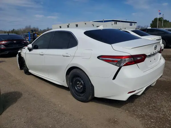 4T1J11AK2LU865262 2020 TOYOTA CAMRY - Image 2