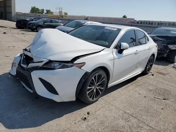 4T1J11AK2LU880053 2020 TOYOTA CAMRY - Image 1