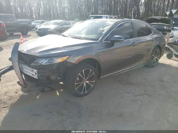 4T1J11AK2LU984400 2020 TOYOTA CAMRY - Image 2