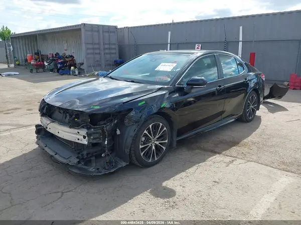 4T1J11AK2LU995767 2020 TOYOTA CAMRY - Image 2