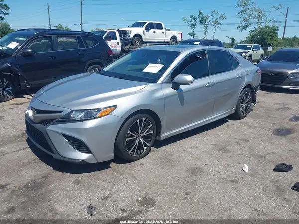 4T1J11AK6LU338857 2020 TOYOTA CAMRY - Image 2