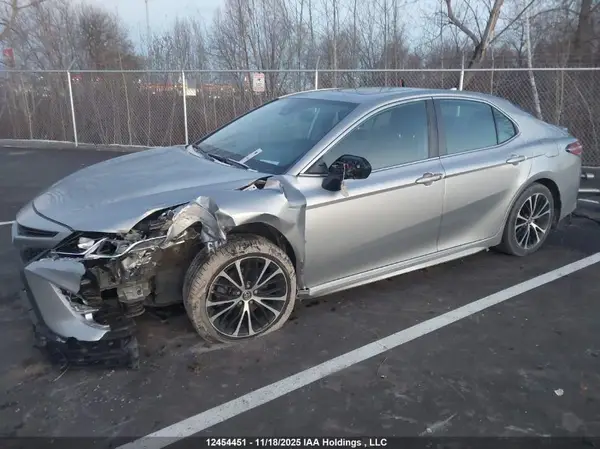 4T1J11AK6LU860341 2020 TOYOTA CAMRY - Image 2