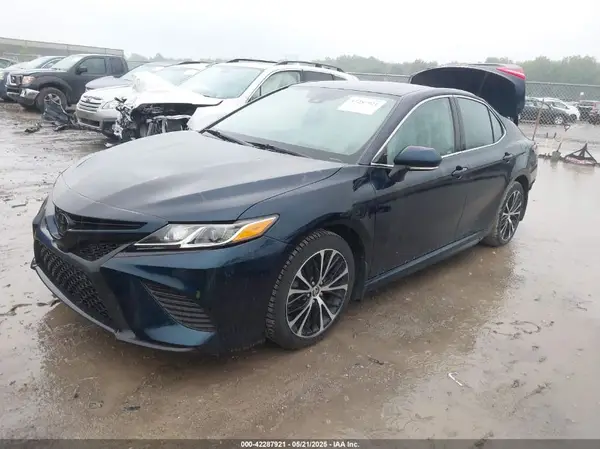 4T1J11AK6LU998946 2020 TOYOTA CAMRY - Image 2