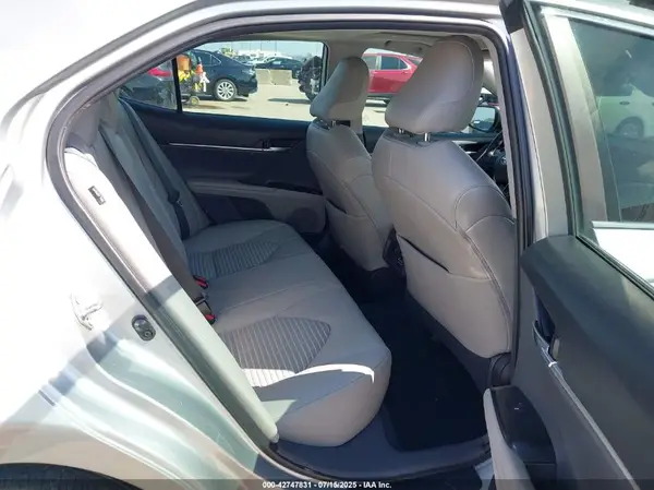 4T1J11AK7LU399635 2020 TOYOTA CAMRY - Image 8