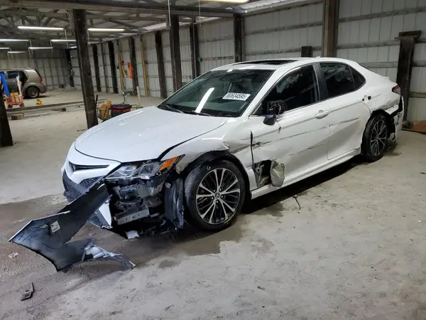 4T1J11AK7LU879044 2020 TOYOTA CAMRY - Image 1