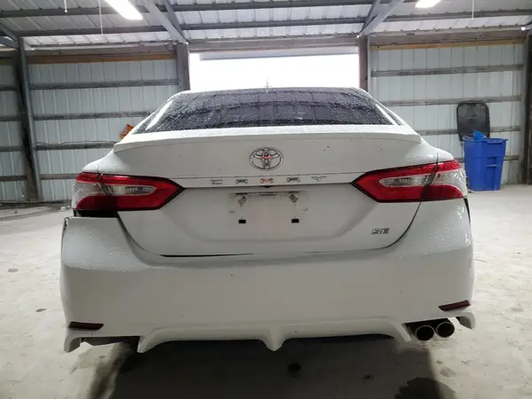 2020 TOYOTA CAMRY auction photo 6