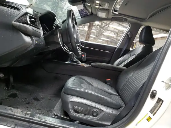 2020 TOYOTA CAMRY auction photo 7