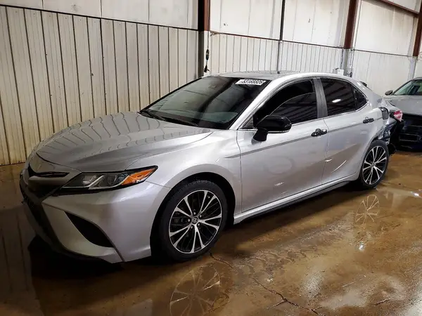 4T1J11AK7LU971366 2020 TOYOTA CAMRY - Image 1