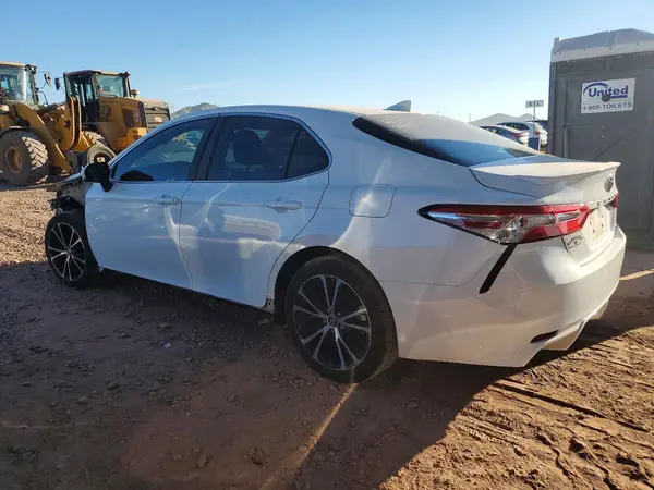 4T1J11AK8LU335099 2020 TOYOTA CAMRY - Image 2