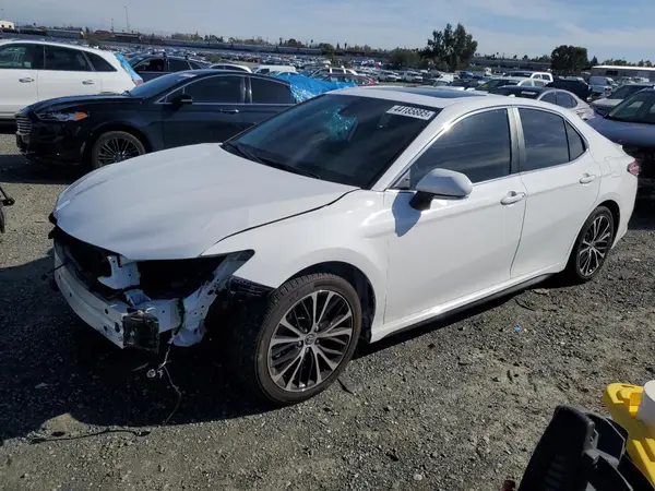 4T1J11AK8LU962045 2020 TOYOTA CAMRY - Image 1