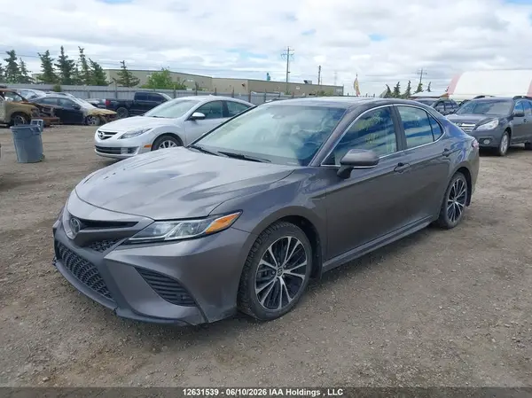 4T1J11AK8LU978844 2020 TOYOTA CAMRY - Image 2