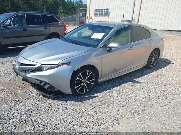 4T1J11AKXLU309863 2020 TOYOTA CAMRY - Image 2