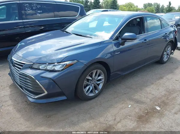 4T1J21FB3LU013590 2020 TOYOTA AVALON - Image 2
