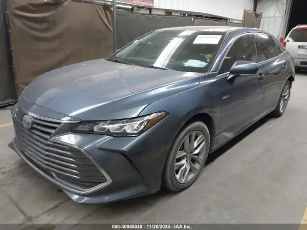 4T1J21FB5LU018869 2020 TOYOTA AVALON - Image 2