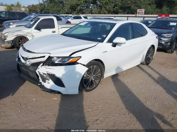 4T1J31AK3LU530005 2020 TOYOTA CAMRY - Image 2