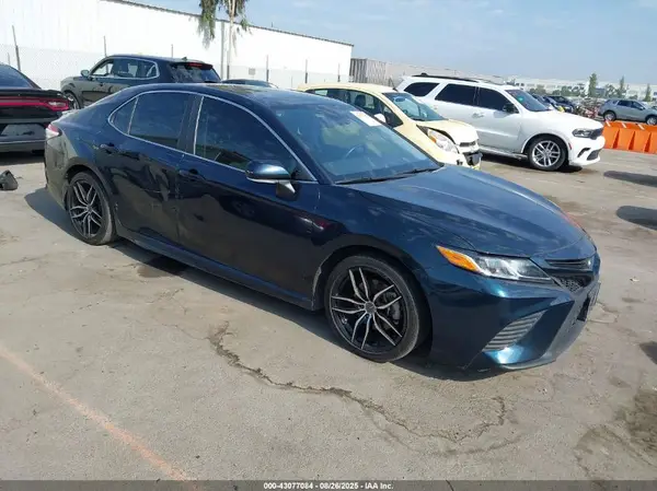 4T1J31AK4LU015417 2020 TOYOTA CAMRY - Image 1