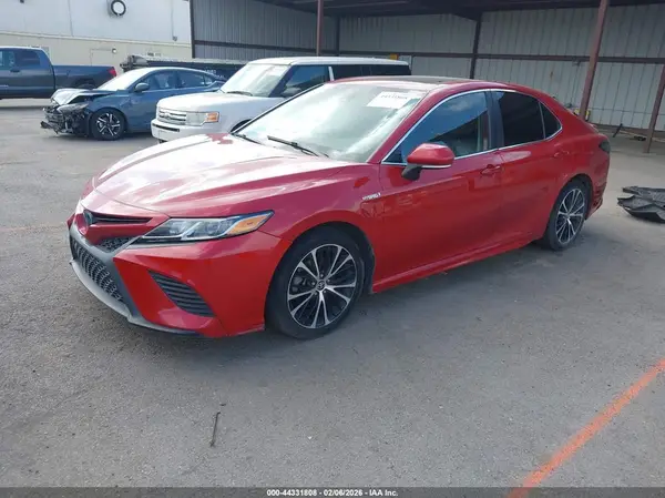 4T1J31AK6LU015189 2020 TOYOTA CAMRY - Image 2