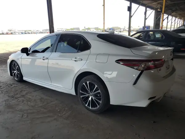4T1J31AK7LU016528 2020 TOYOTA CAMRY - Image 2