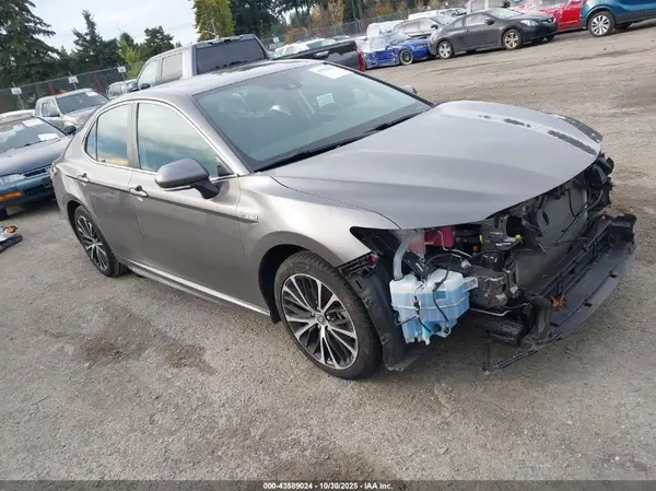 4T1J31AK7LU545705 2020 TOYOTA CAMRY - Image 1