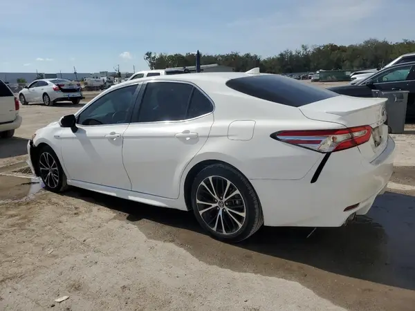 4T1J31AKXLU010982 2020 TOYOTA CAMRY - Image 2
