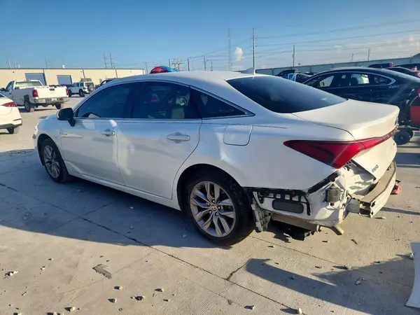 4T1JA1AB0MU007838 2021 TOYOTA AVALON - Image 2