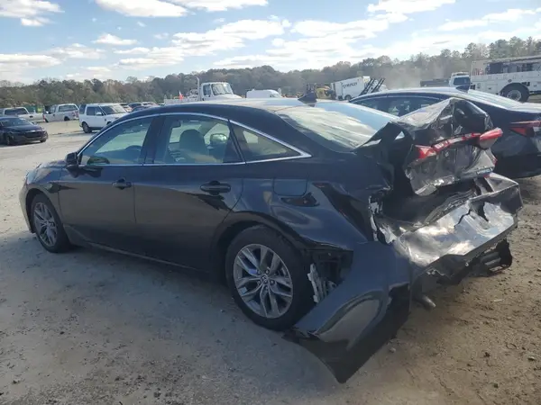 4T1JA1AB5NU013281 2022 TOYOTA AVALON - Image 2