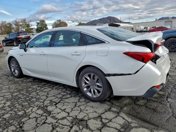 4T1JA1AB7MU001633 2021 TOYOTA AVALON - Image 2