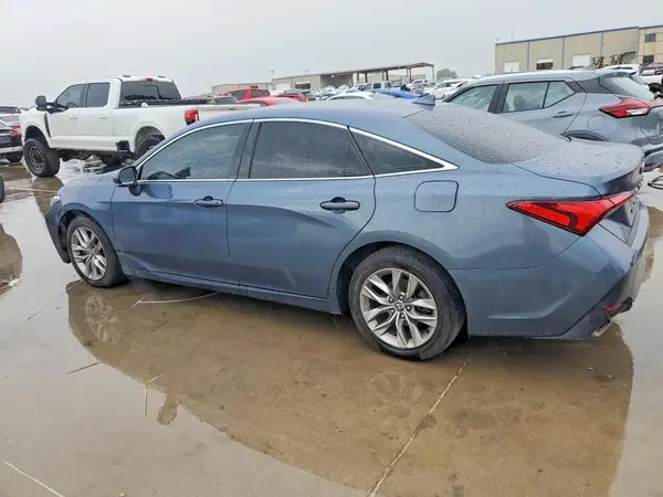 4T1JZ1FB2NU087095 2022 TOYOTA AVALON - Image 2