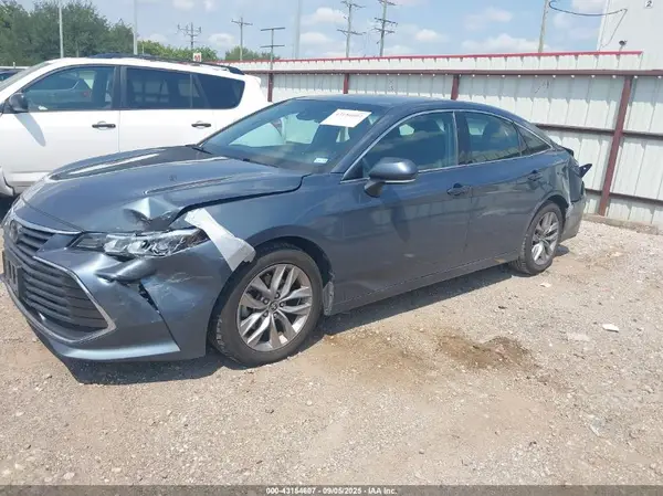 4T1JZ1FB2NU088036 2022 TOYOTA AVALON - Image 2