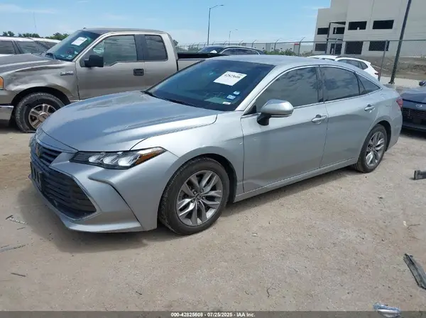 4T1JZ1FB3NU078387 2022 TOYOTA AVALON - Image 2