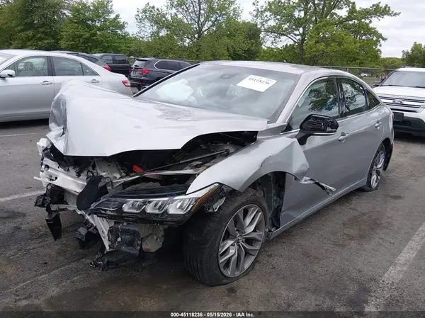 4T1JZ1FB3NU082214 2022 TOYOTA AVALON - Image 2