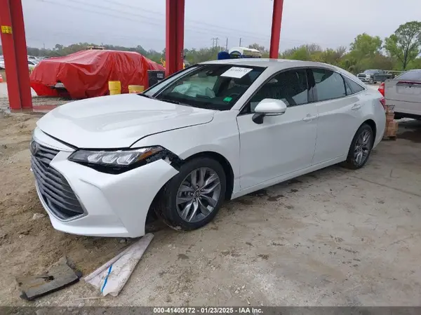 4T1JZ1FB5NU075264 2022 TOYOTA AVALON - Image 2