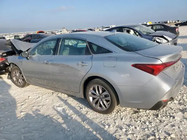 4T1JZ1FB8MU067982 2021 TOYOTA AVALON - Image 2