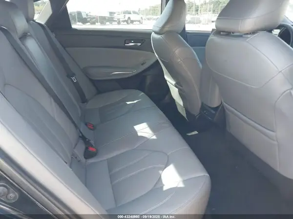 4T1JZ1FB8NU082662 2022 TOYOTA AVALON - Image 8
