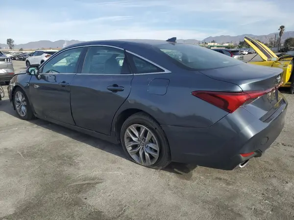 4T1JZ1FB8NU085996 2022 TOYOTA AVALON - Image 2