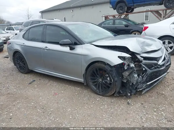 4T1K21AK4RU091943 2024 TOYOTA CAMRY - Image 1