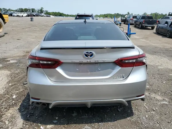 2021 TOYOTA CAMRY auction photo 6
