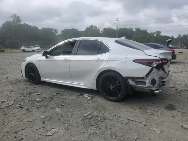 4T1K31AK0MU566188 2021 TOYOTA CAMRY - Image 2