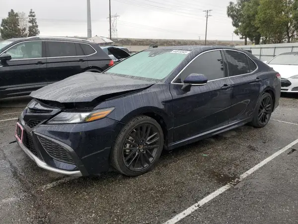 4T1K31AK0NU583395 2022 TOYOTA CAMRY - Image 1