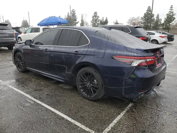 4T1K31AK0NU583395 2022 TOYOTA CAMRY - Image 2