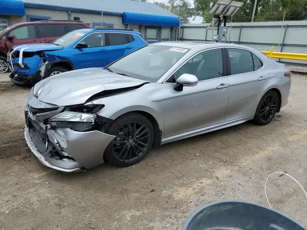 4T1K31AK0NU583591 2022 TOYOTA CAMRY - Image 1