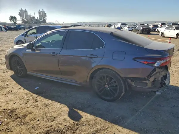 4T1K31AK0NU584336 2022 TOYOTA CAMRY - Image 2
